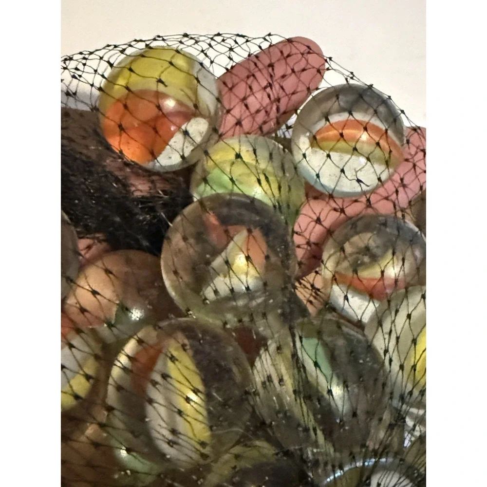 VINTAGE 80'S MARBLES AMAZING COLORS,‎ BAG OF 22